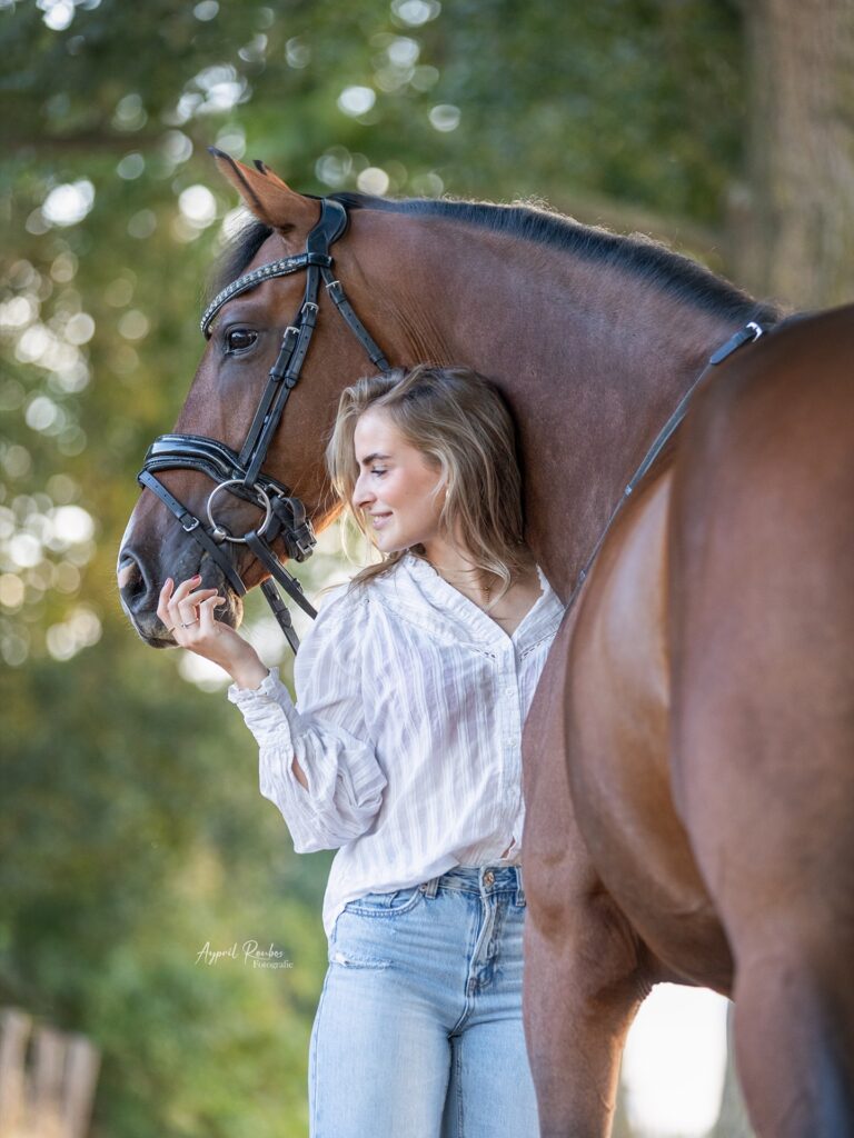 Instagram post from ayprilroubosfotografie. This post is in position 2.